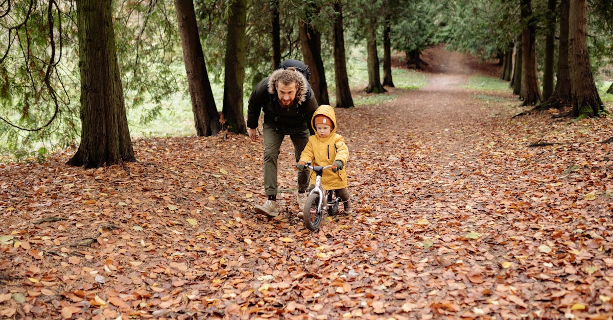 découvrez la balance bike, le vélo sans pédales idéal pour initier vos enfants à l'équilibre et à la coordination. parfait pour les tout-petits, cet engin ludique favorise l'autonomie et le plaisir de rouler dès le plus jeune âge !