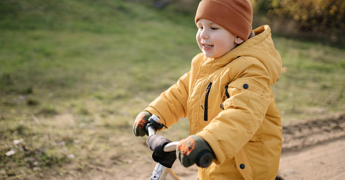 découvrez notre sélection de vélos d'équilibre d'occasion de qualité. offrez à votre enfant une expérience d'apprentissage amusante et sécurisée tout en économisant. idéal pour développer son équilibre et sa confiance avant de passer au vélo traditionnel.
