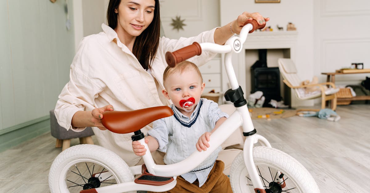 découvrez les avantages des vélos d'équilibre pour les jeunes enfants. apprenez comment ces vélos innovants aident à développer l'équilibre, la coordination et la confiance, tout en offrant une aventure ludique et sécurisée pour les tout-petits.