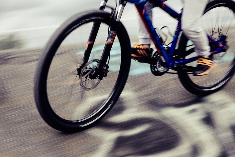 Draisienne avec freins : un atout pour la sécurité des jeunes cyclistes